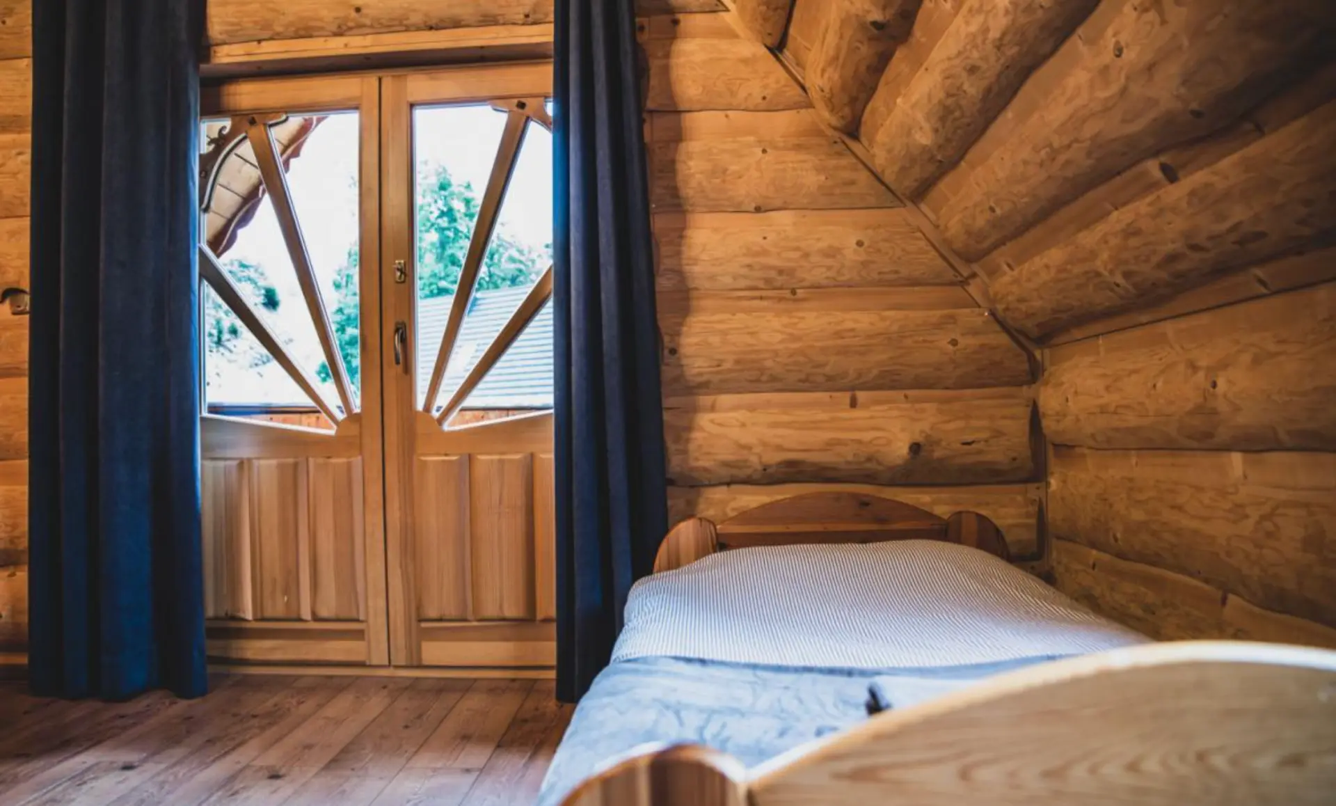 Dodatkowe łóżko przy balkonie — Ostoja Pod Tatrami, Zakopane Olcza